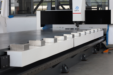 全自動四邊刨槽機 - 設備結構